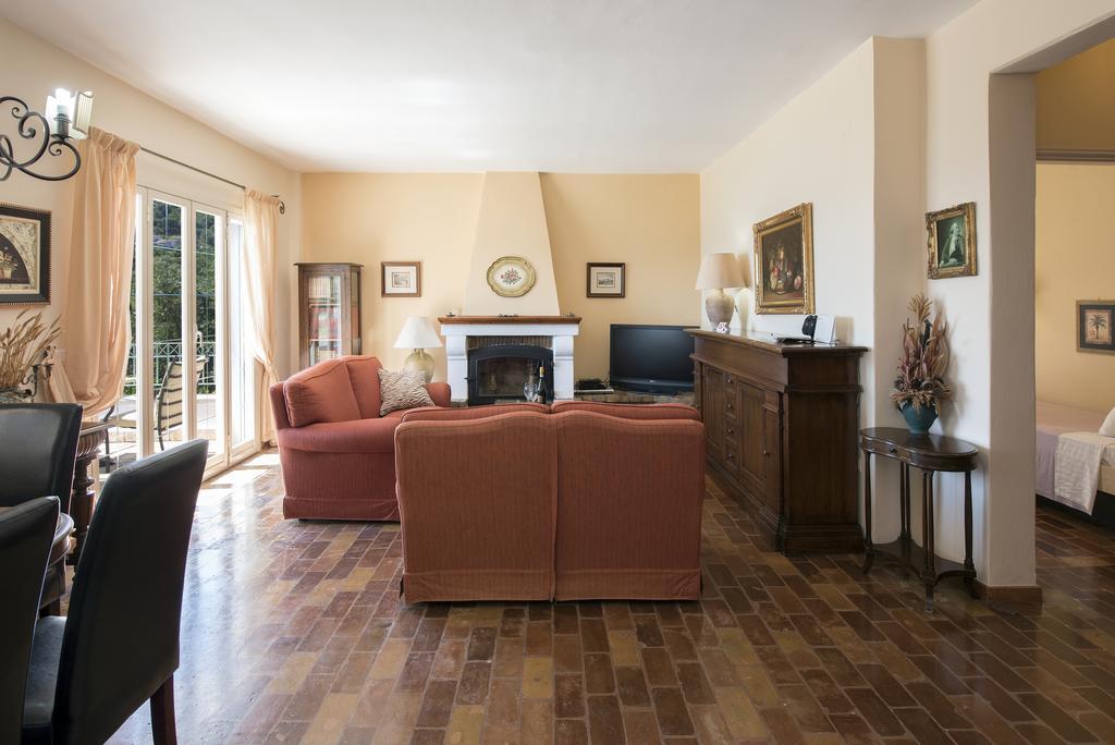 Villa Anastasia Spartylas Exteriör bild